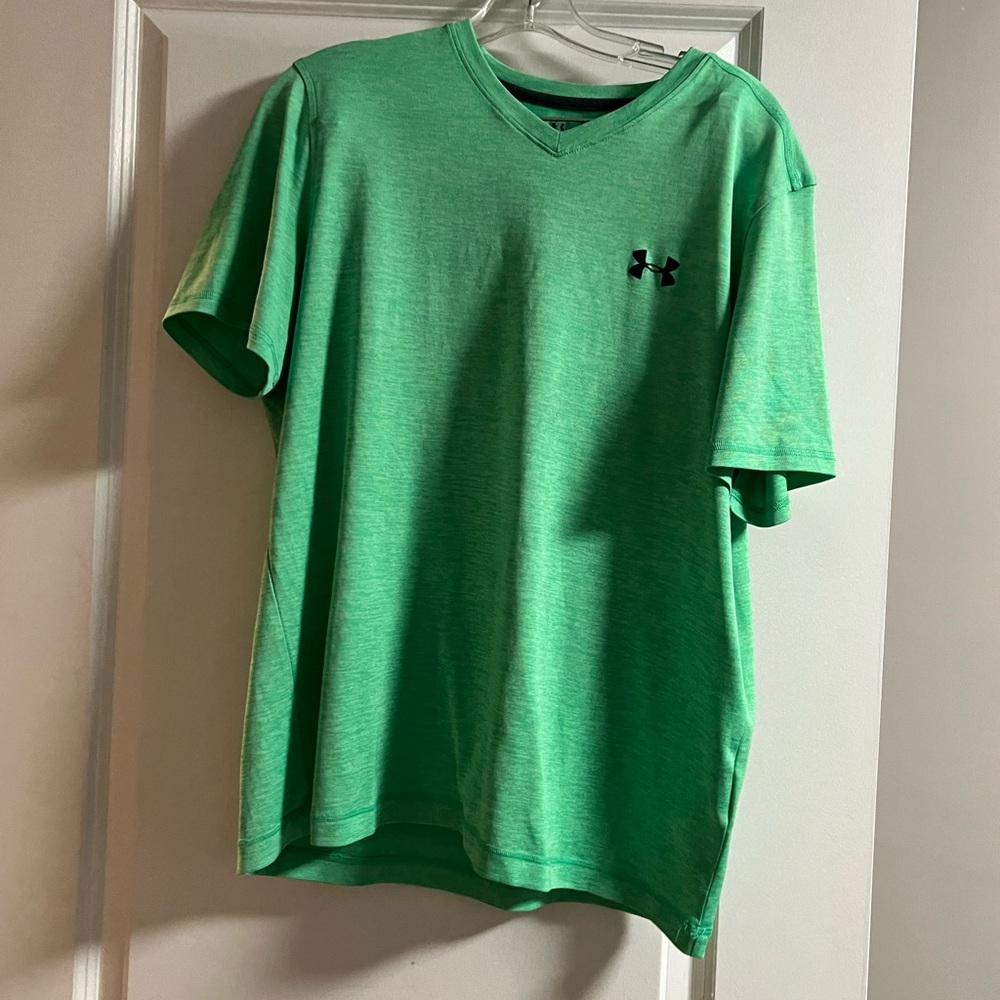 UA Men's Green V-Neck Tee